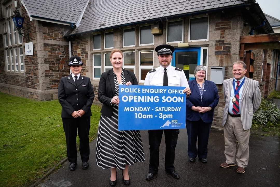 Devon & Cornwall Police engaging with young people in Plymouth city centre – part of a local outreach programme improving youth safety, education, and community trust.